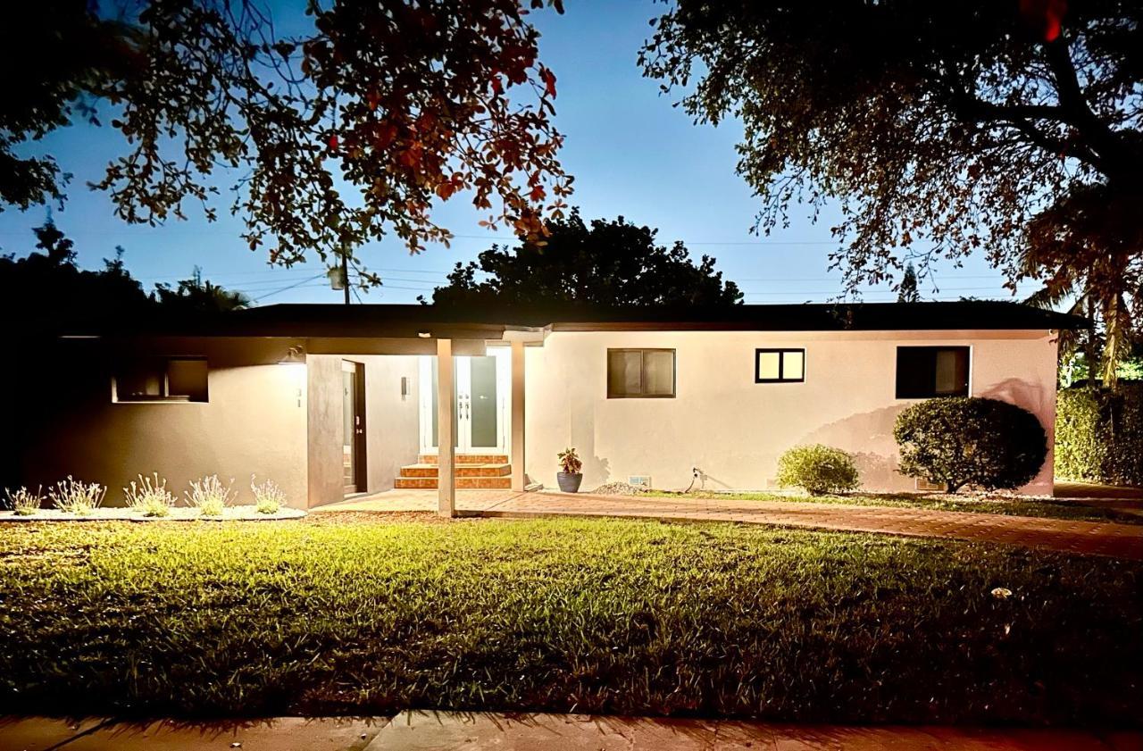 Miami Gem Villa Ngoại thất bức ảnh